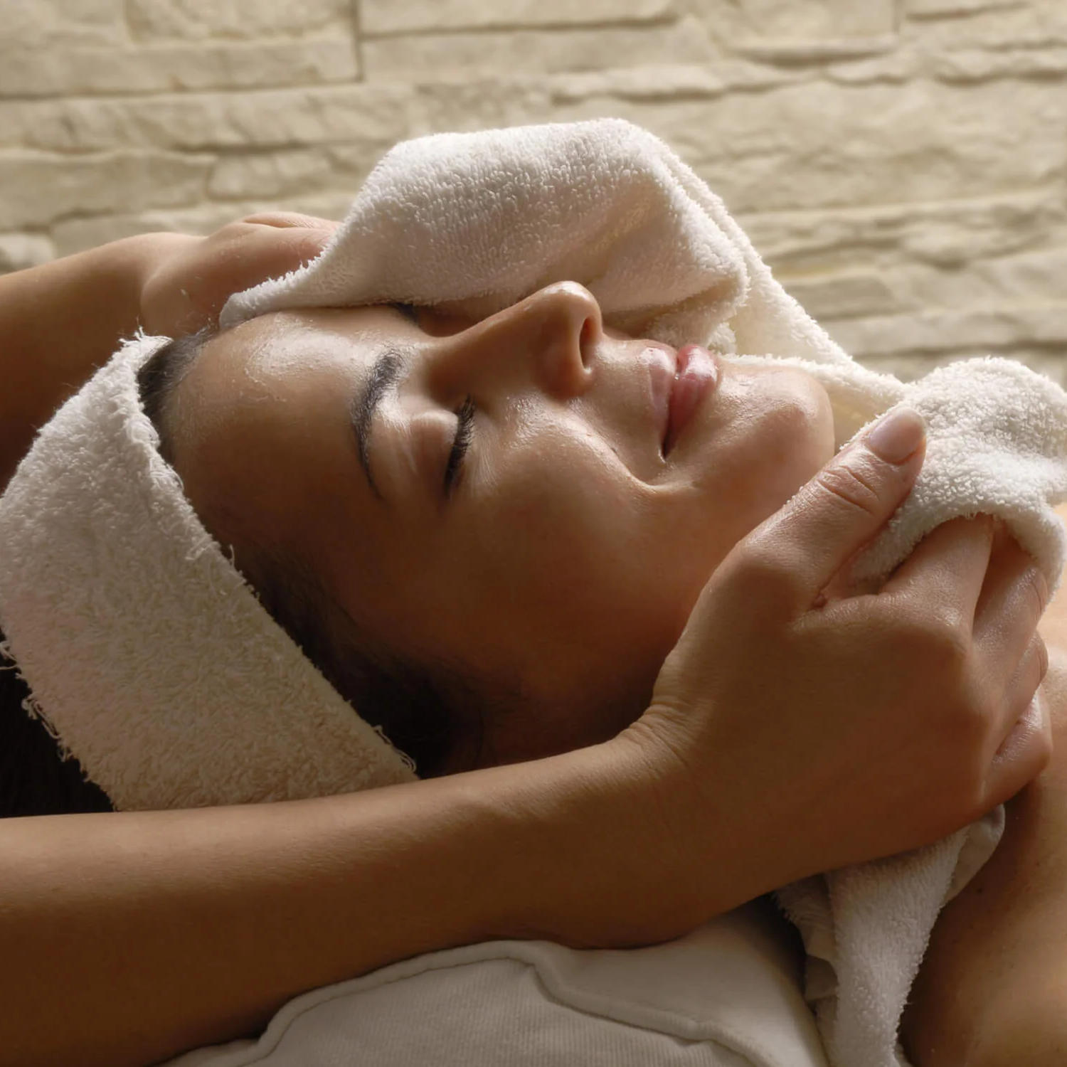 Hot Towel Massage